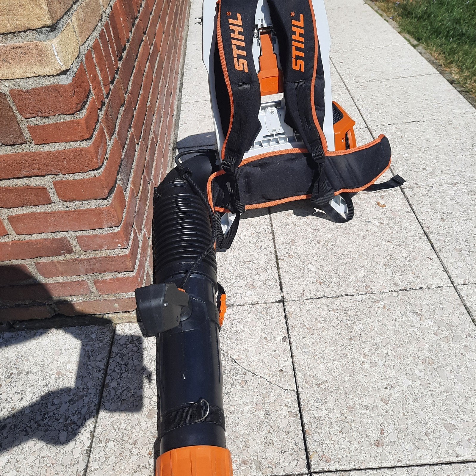 stihl bladbazer, Stihl, Accu, Met versnipperfunctie, Ruggedragen