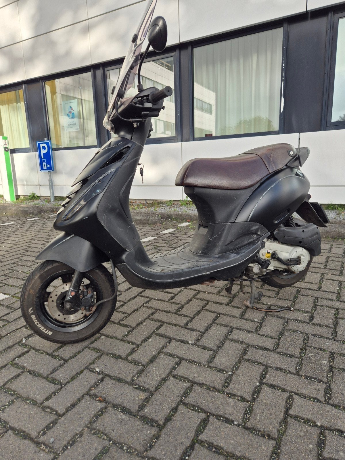 Piaggio zip 4t met wok, Fietsen en Brommers, Ophalen, Gebruikt, Zip, Benzine