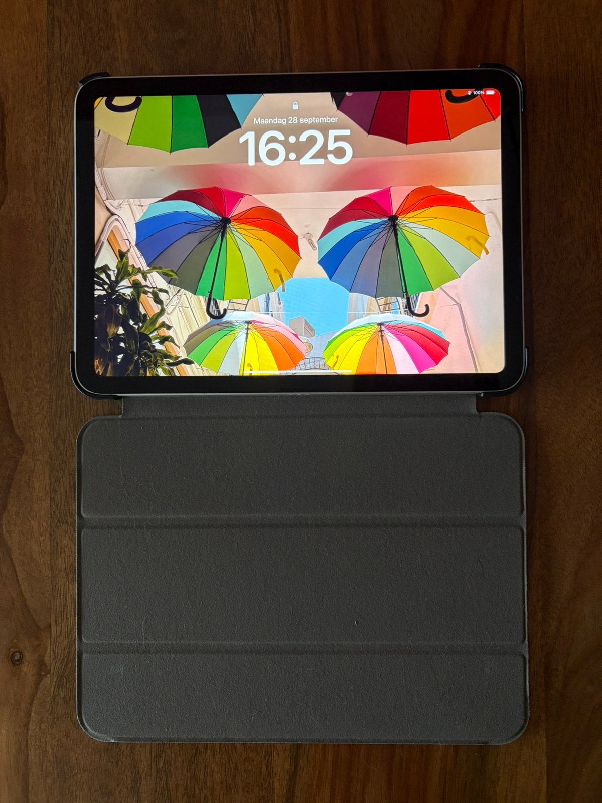 iPad 10e generatie 64GB Wi-Fi – nieuwstaat + beschermhoes, Computers en Software, Apple iPad, Zo goed als nieuw, 64 GB, Ophalen