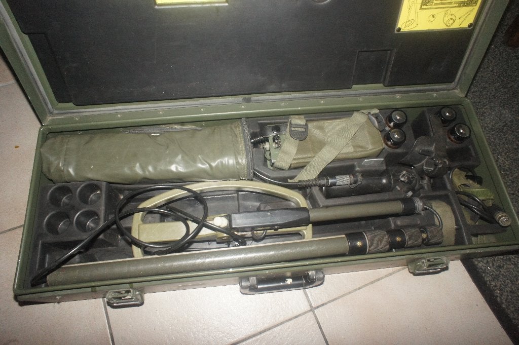 BUNDESWEHR METAAL DETECTOR, Overige merken, Discriminatie metaaldetectie, Meer dan 30 cm, Ophalen of Verzenden