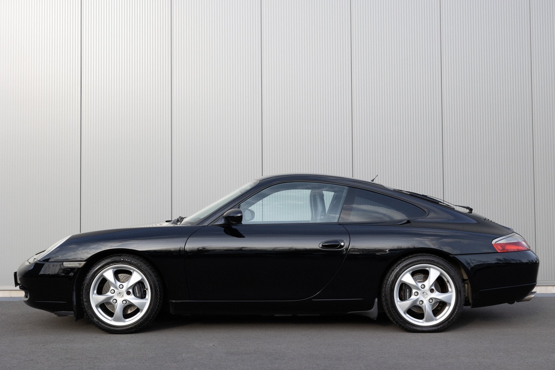 Porsche 911 3.4 Coupé Carrera | SCHUIFDAK | HISTORIE AANWEZ, Automaat, Achterwielaandrijving, Zwart, 4 stoelen