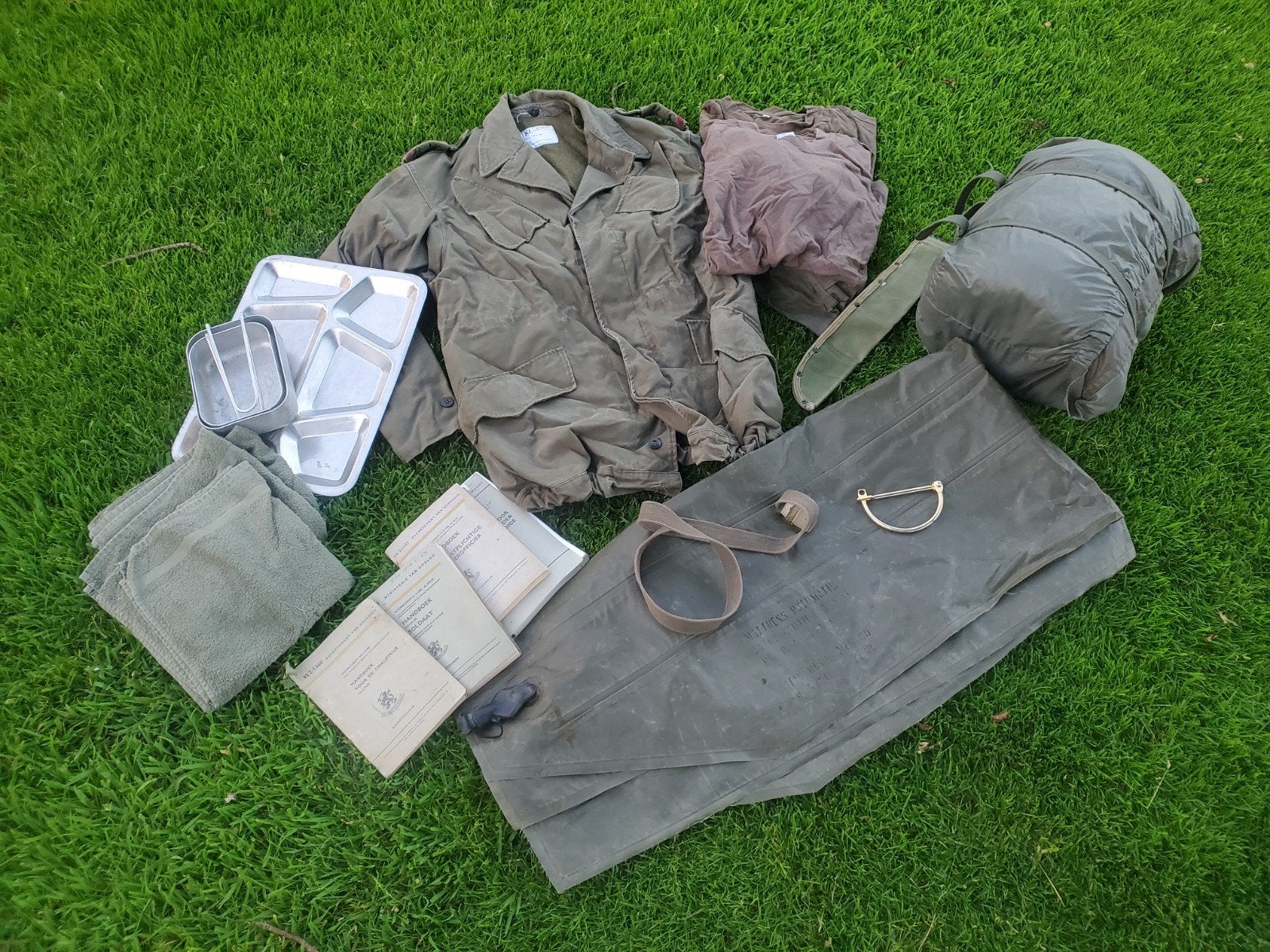 Lot militaire stukken, Amerikaans, Nederlands, Frans., Verzamelen, Militaria | Algemeen, Ophalen of Verzenden, Landmacht, Overige gebieden