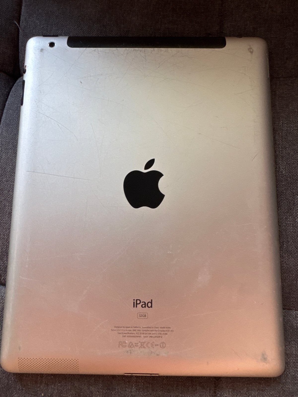 Oude Apple iPad 32GB - Werking onbekend, zonder oplader, Computers en Software, Ophalen of Verzenden, Niet werkend, Apple iPad