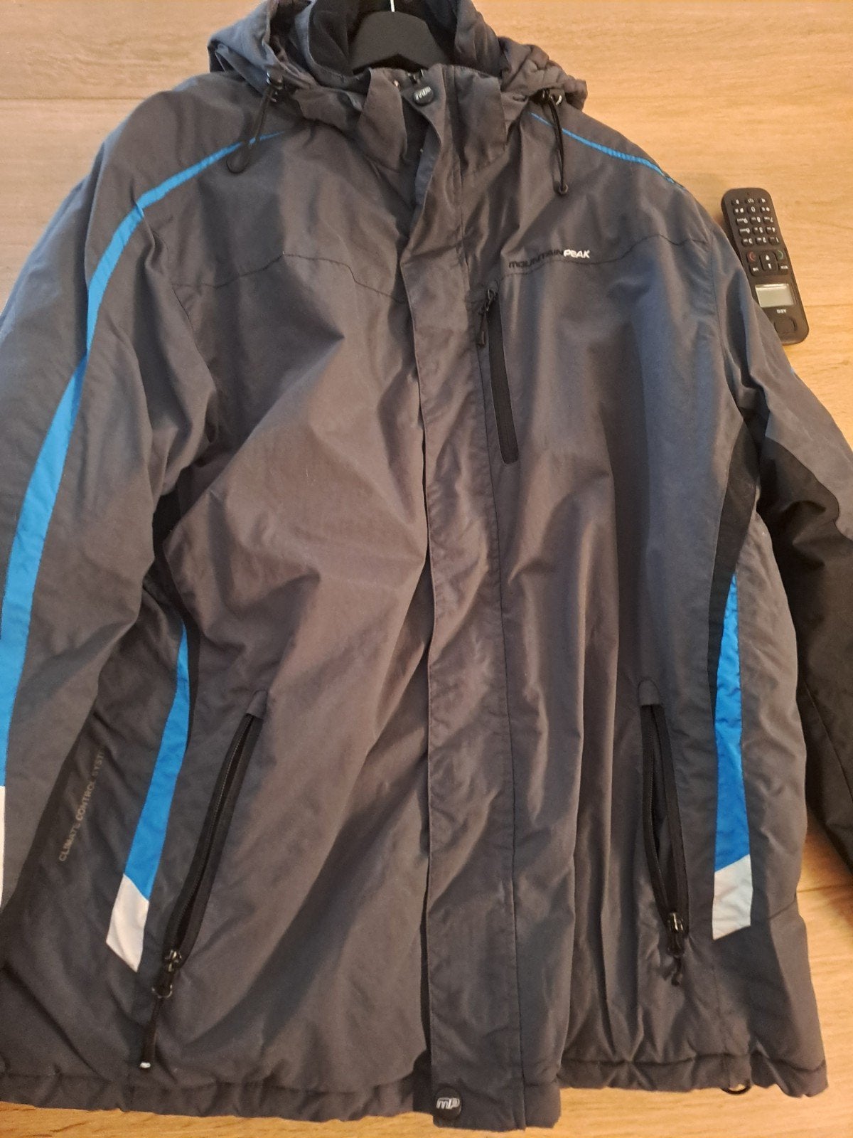 Mountain Peak Winterjas XXL - Zo goed als nieuw, Kleding | Dames, Wintersportkleding, Maat 46/48 (XL) of groter, Ophalen of Verzenden