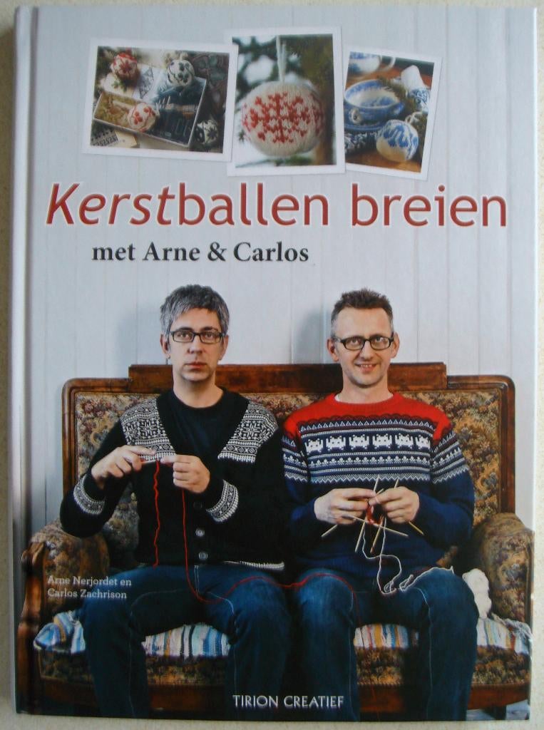 kerstballen breien voor Kerst met Arne en Carlos € 8,50, Ophalen of Verzenden, Zo goed als nieuw, Haken, Patroon of Boek