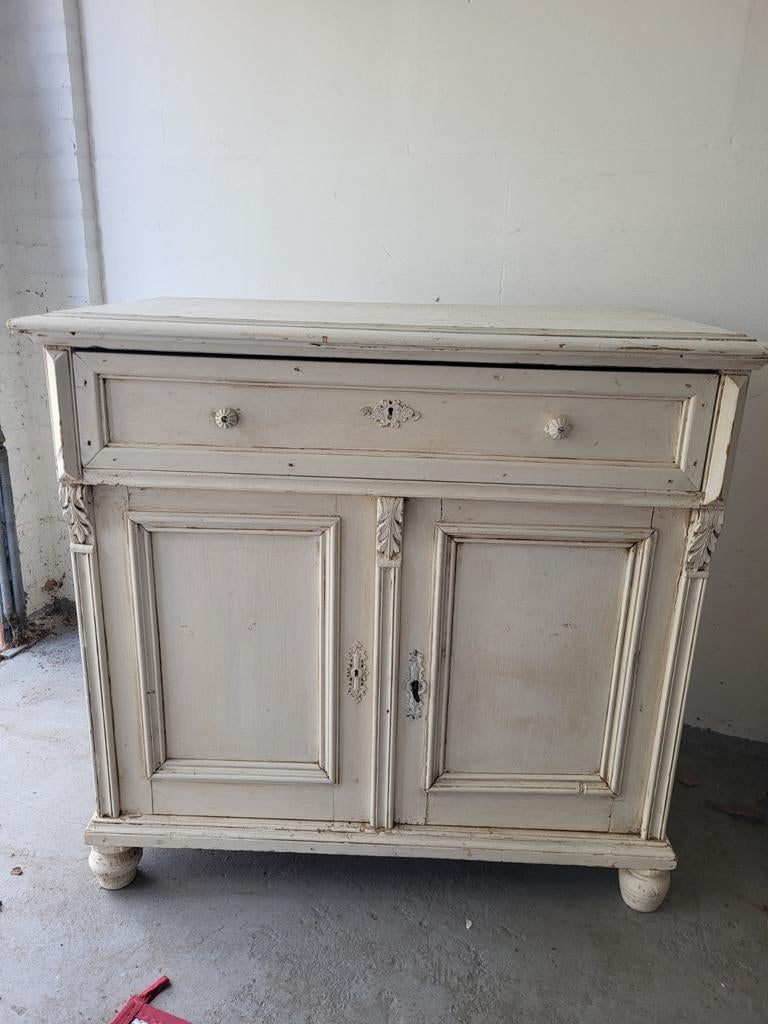 Brocante kastje, Ophalen