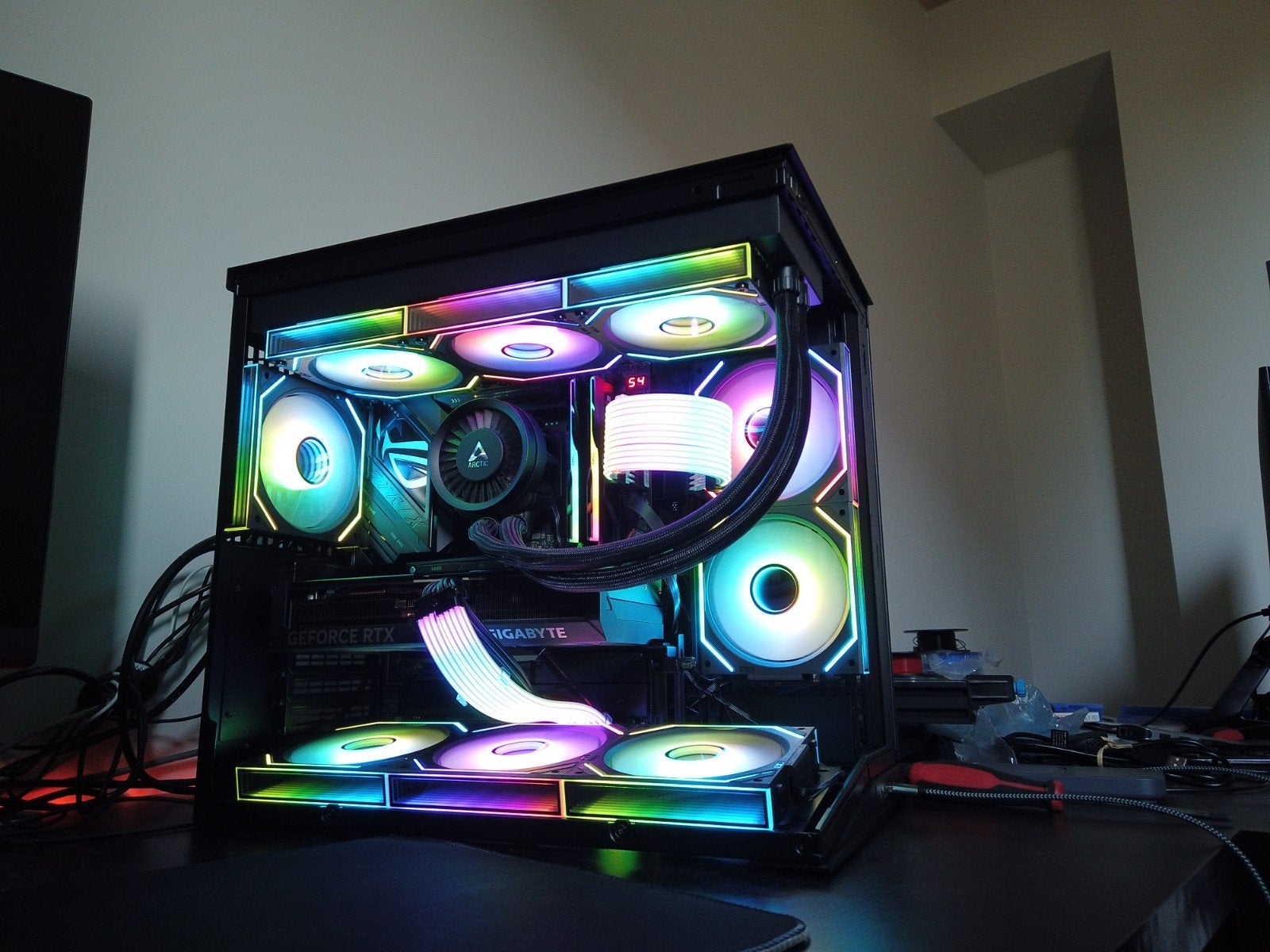 High End Game PC : 5070Ti, i9 13900KF, Ophalen, 32 GB, Intel Core i9, Zo goed als nieuw