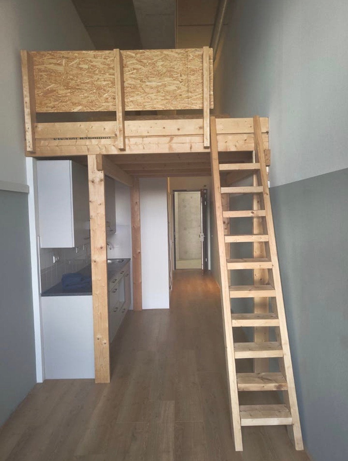 Hoogslaper (of hout voor een hoogslaper) t.e.a.b. Utrecht, Ophalen, Hoogslaper, Tweepersoons, Zo goed als nieuw