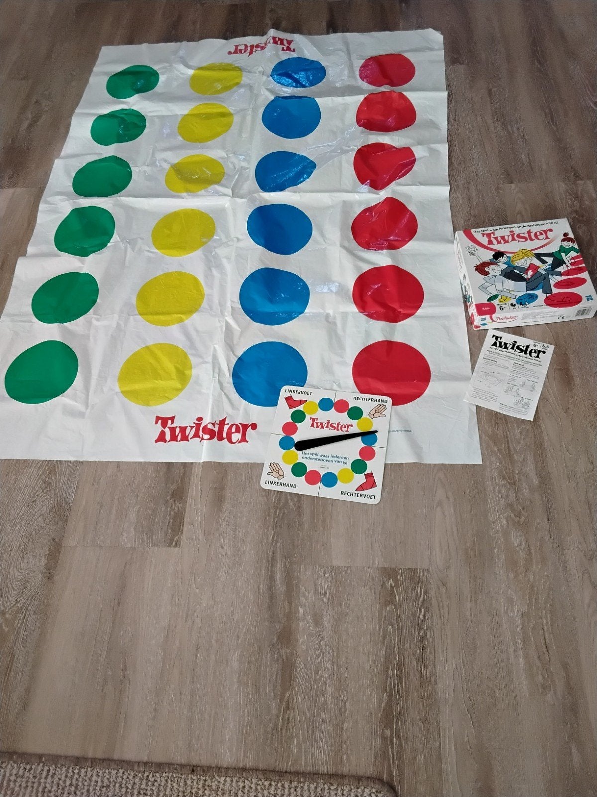 Twister, Ophalen of Verzenden, Zo goed als nieuw
