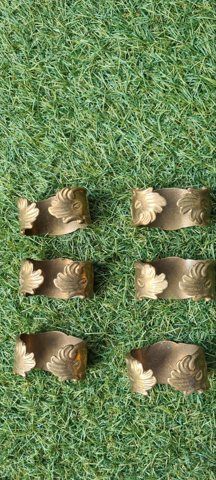 Set van 6 vintage messing servetringen met bladmotief, Antiek en Kunst, Ophalen of Verzenden
