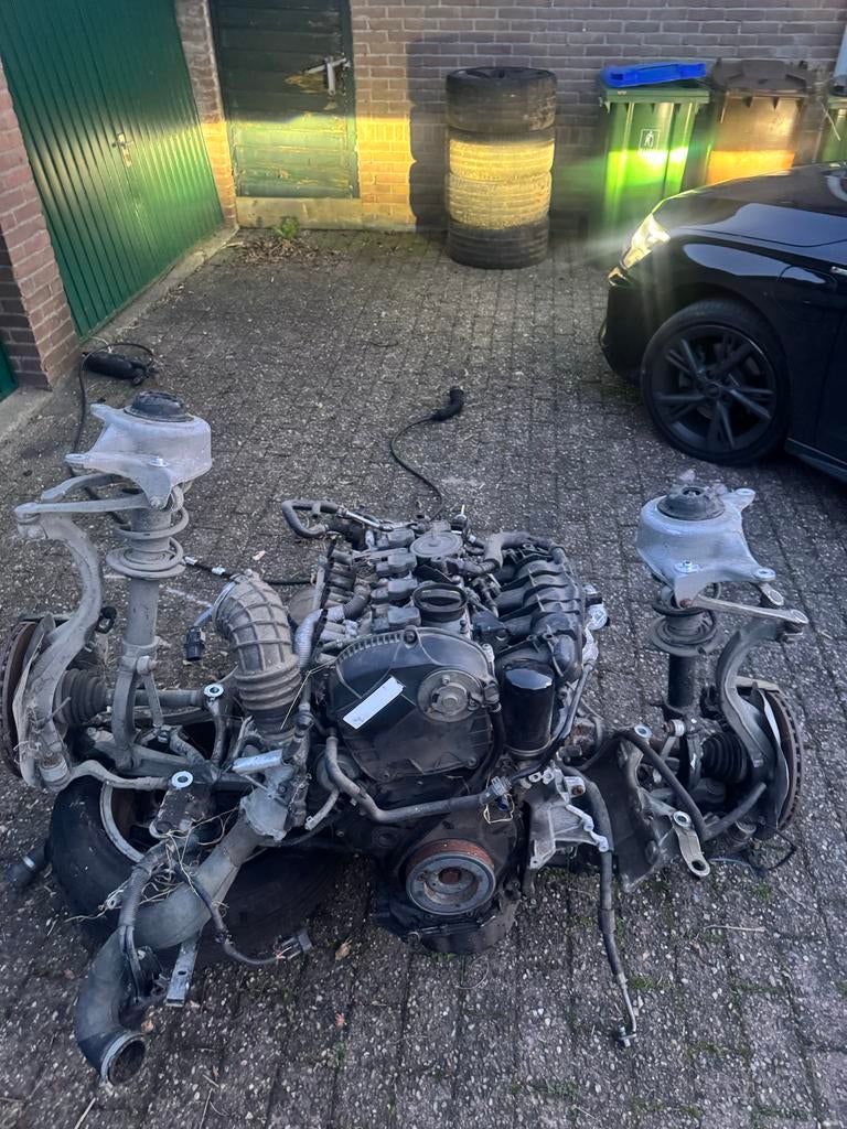 Audi a5 Motorblok 2L180 pk met versnellingsbak wielophanging, Ophalen, Gebruikt, Audi