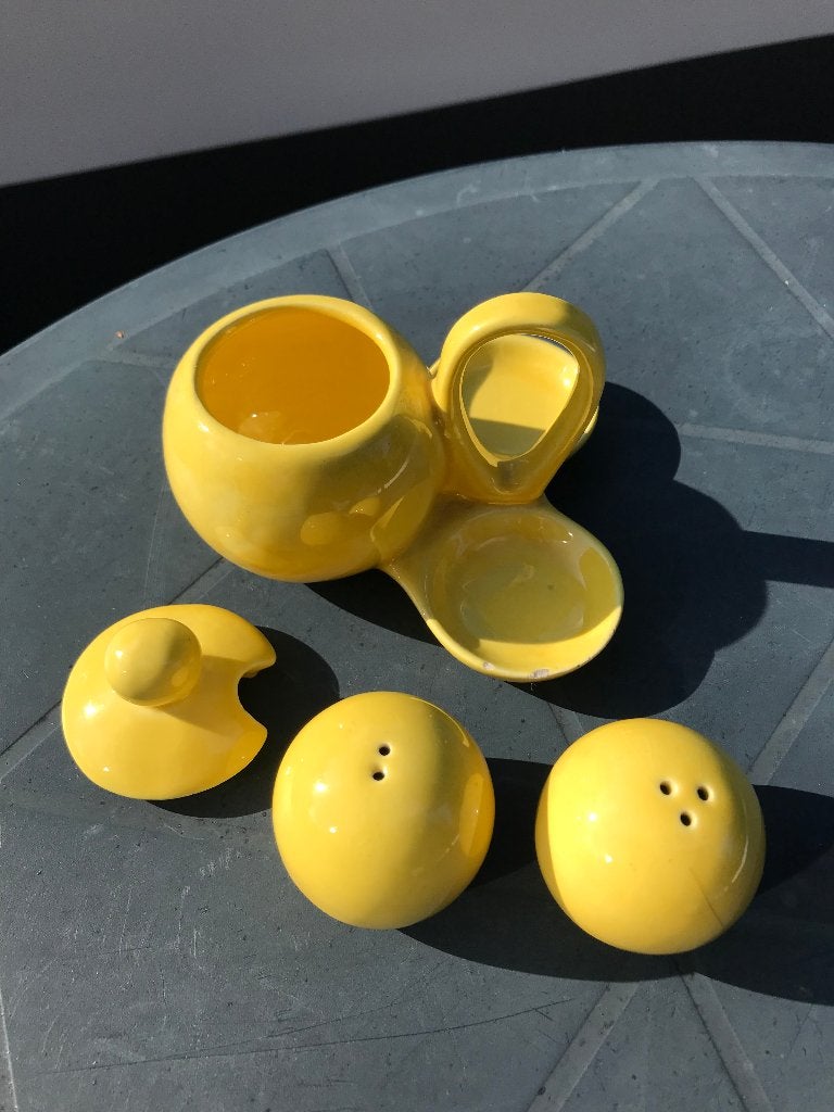 Oud retro Goebel peper- , zout en mosterdvaatje op plateau, Ophalen of Verzenden