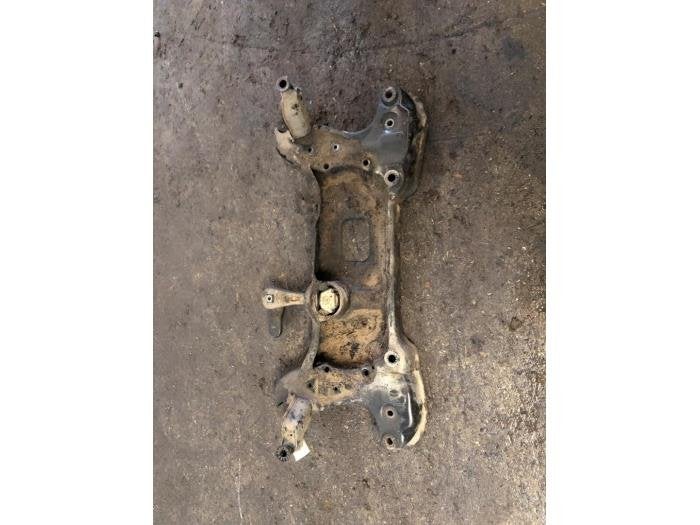 Subframe van een Volkswagen Caddy, Auto-onderdelen, Gebruikt, -, Volkswagen, -