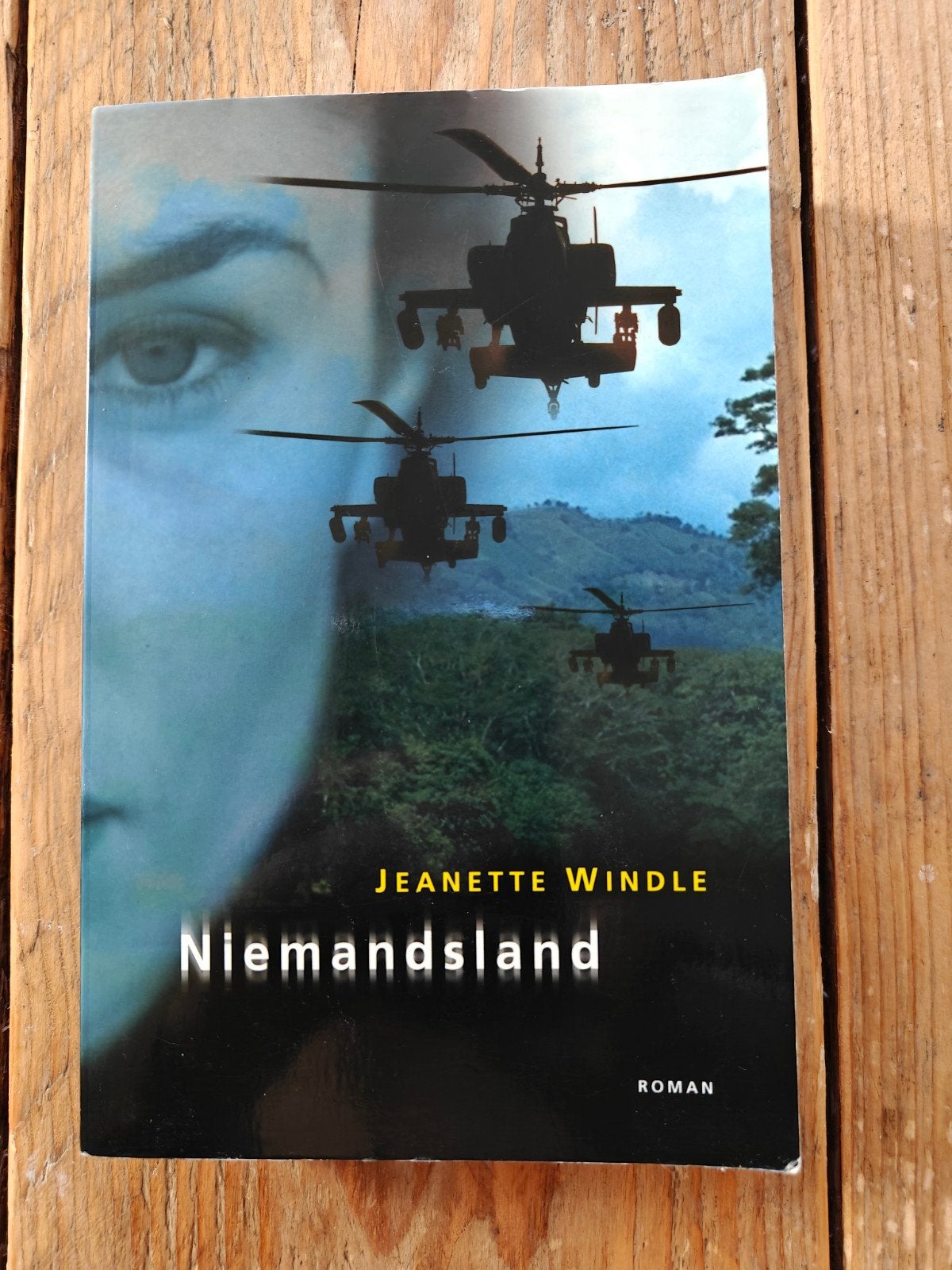 Niemandsland., Boeken, Ophalen of Verzenden