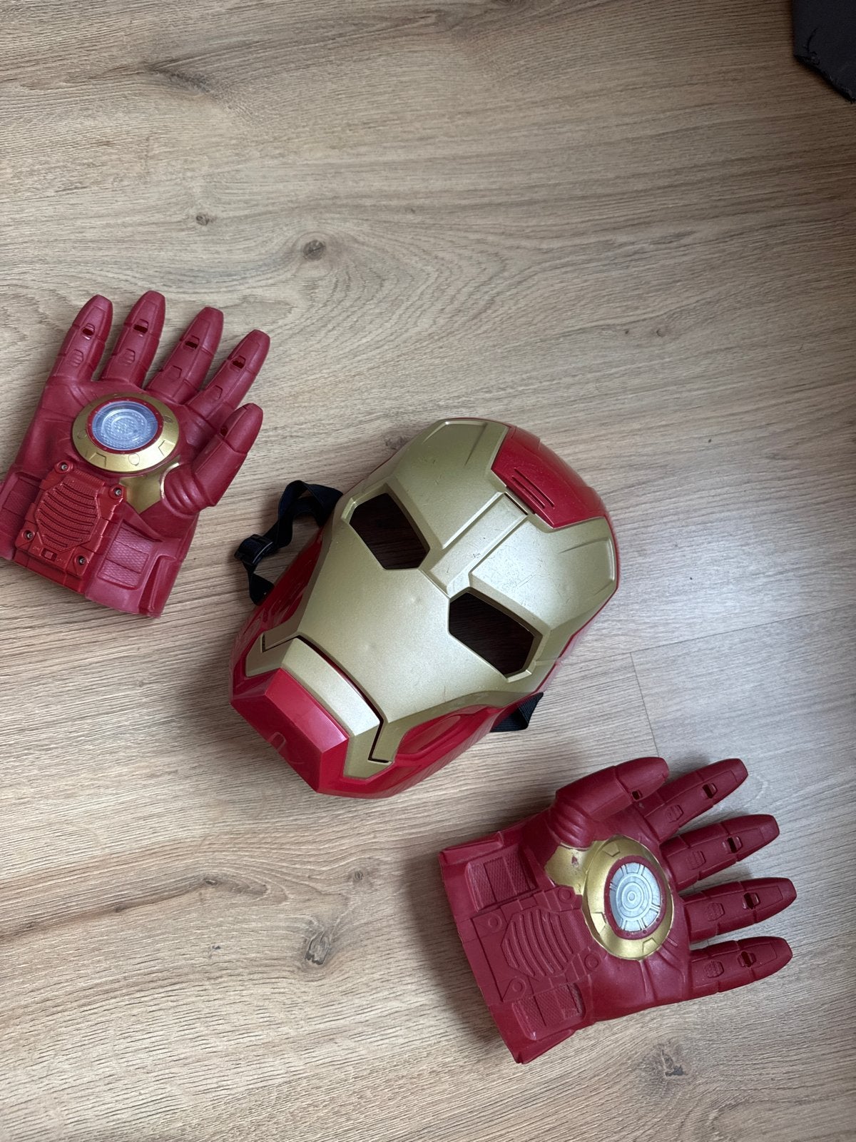 Iron Man Masker en Handschoenen Speelset, Ophalen of Verzenden, Gebruikt, 110 t/m 116, Jongen of Meisje