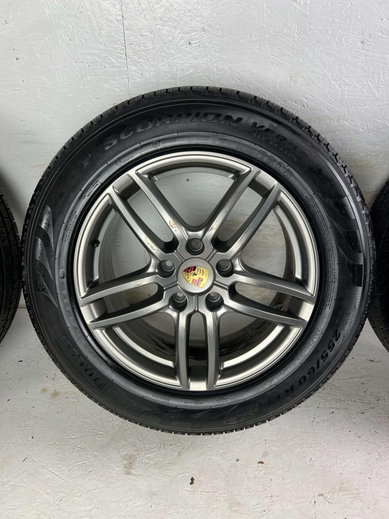 Originele Porsche Cayenne 958 velgen 19" 5x130 all-season, Auto-onderdelen, Banden en Velgen, Gebruikt, 255 mm, Banden en Velgen