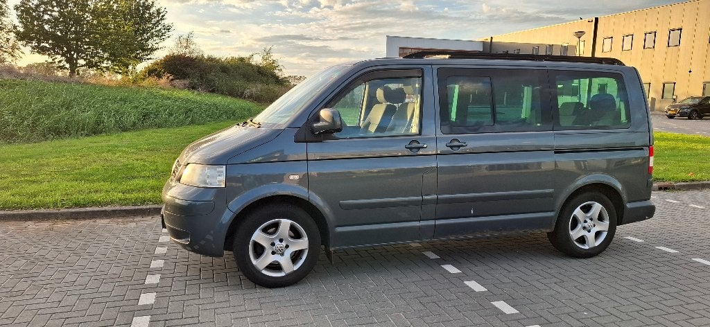 Volkswagen T5 Multivan camper kenteken, Stof, Blauw, 226 €/maand, Grijs