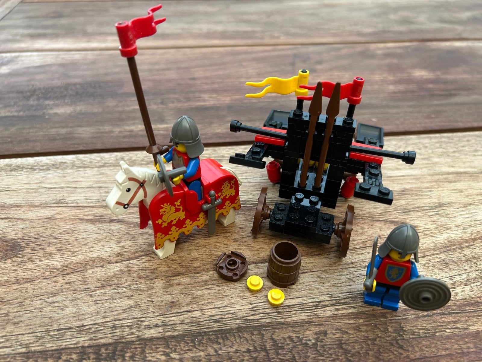Lego Castle 6039: Vintage Katapult met Ridders, Gebruikt, Lego, Ophalen of Verzenden, Compleet
