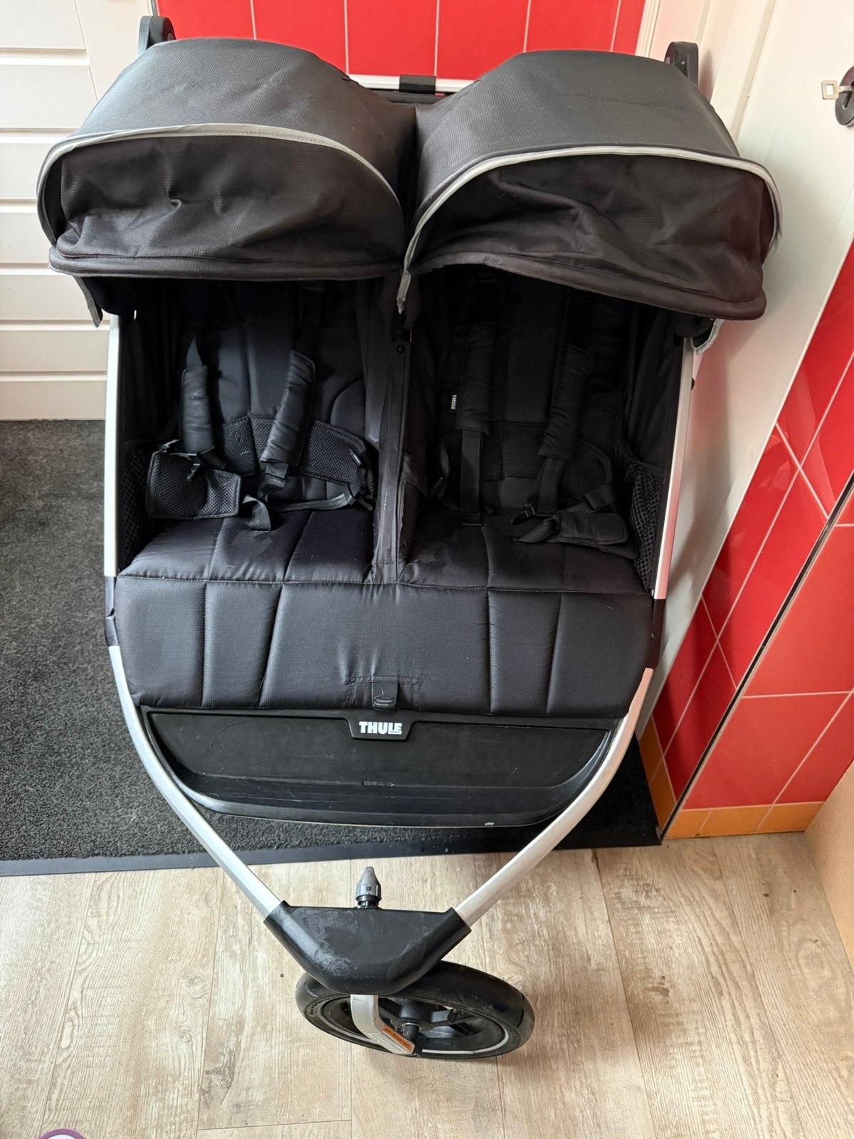 Kinderwagen Thule Urban Glide2 Double met regenhoes, Kinderen en Baby's, Ophalen, Zo goed als nieuw, Kinderwagen of Buggy