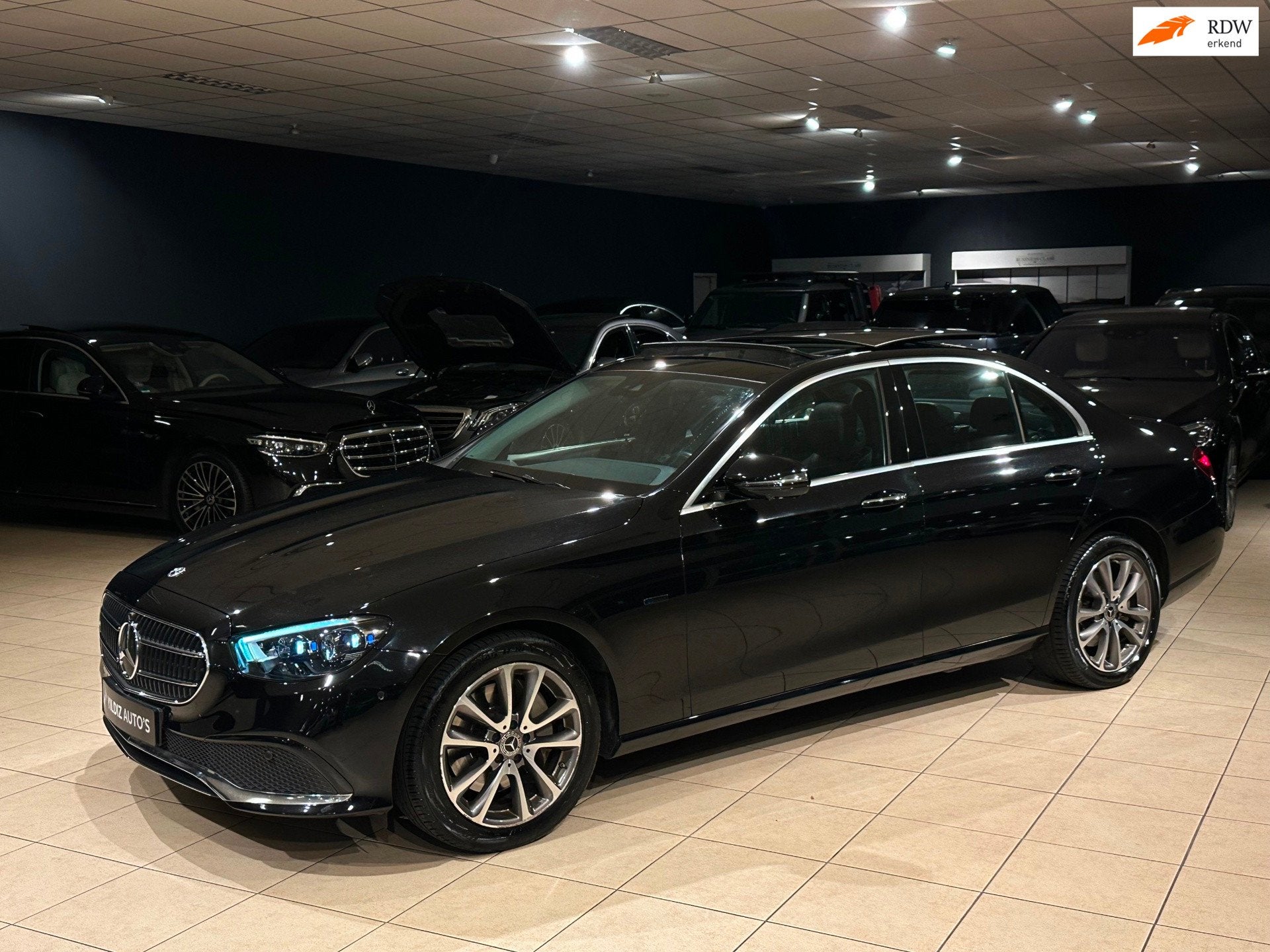 Mercedes-Benz E-klasse E300 de Luxury/Pano/Memory/Burmest/Ke, Auto's, Mercedes-Benz, Achterwielaandrijving, Gebruikt, 4 cilinders