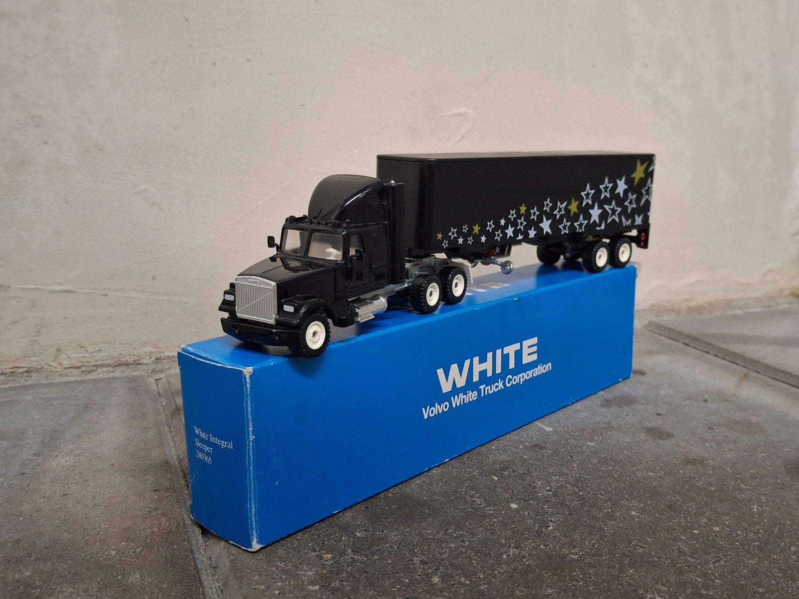 Siku White NIEUWSTAAT, Ophalen of Verzenden, Zo goed als nieuw, Bus of Vrachtwagen, SIKU