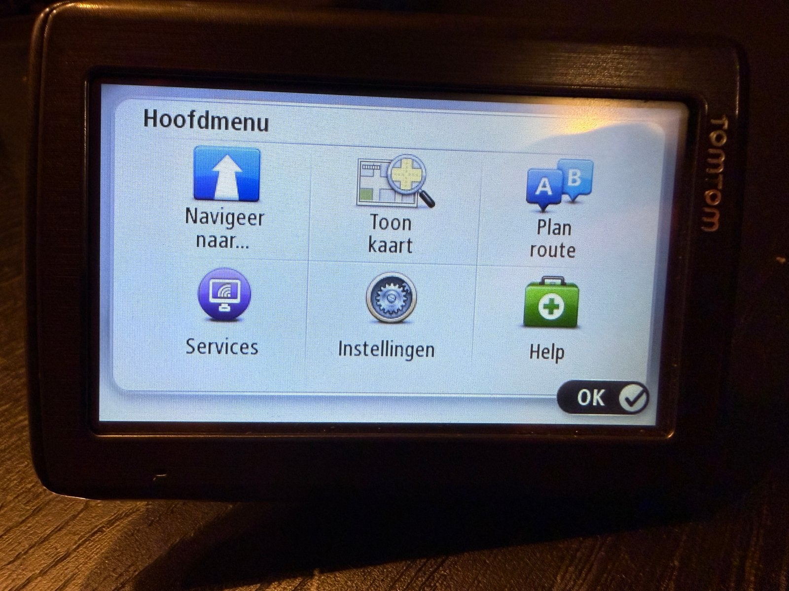 TomTom Via navigatie Europa met houders & kabel, Auto diversen, Autonavigatie, Zo goed als nieuw, Ophalen