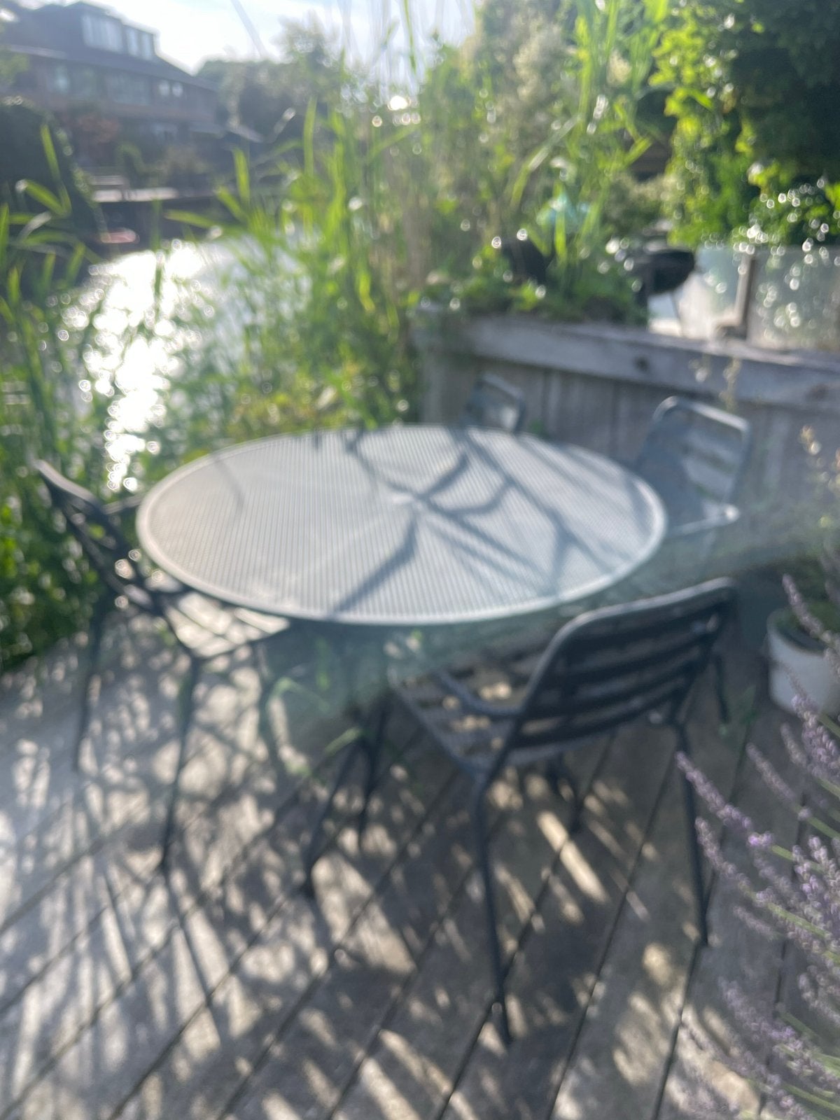 Metalen tuinset met gat voor parasol, Ophalen, Gebruikt, Eettafel, Tuinset