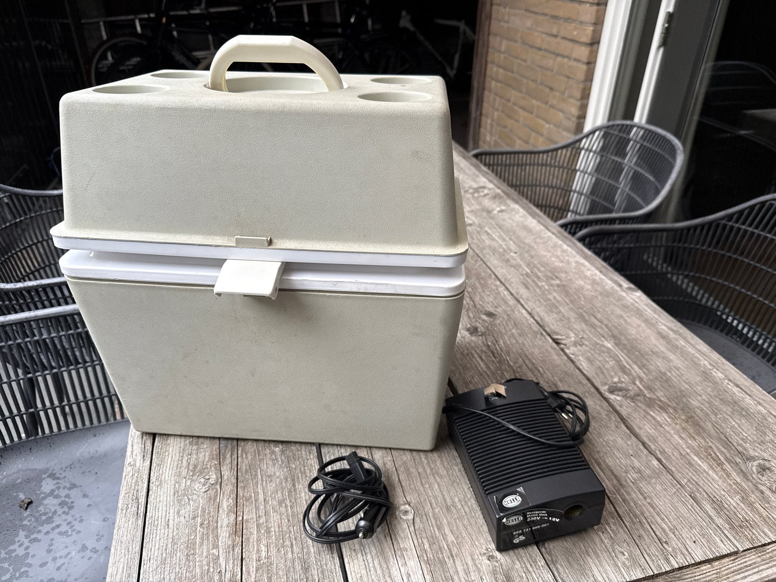 Elektrische Koelbox - Warmhoudfunctie - 12V/220V, Ophalen of Verzenden, Gebruikt, Koelbox, Elektrisch