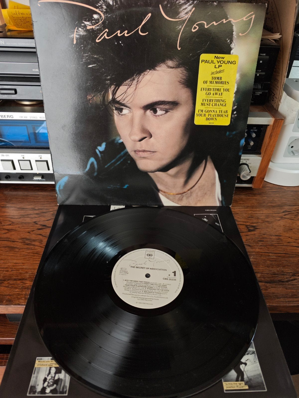 Paul Young - The Secret of Association LP (1985), Gebruikt, Ophalen of Verzenden, Poprock, Inclusief binnenhoes