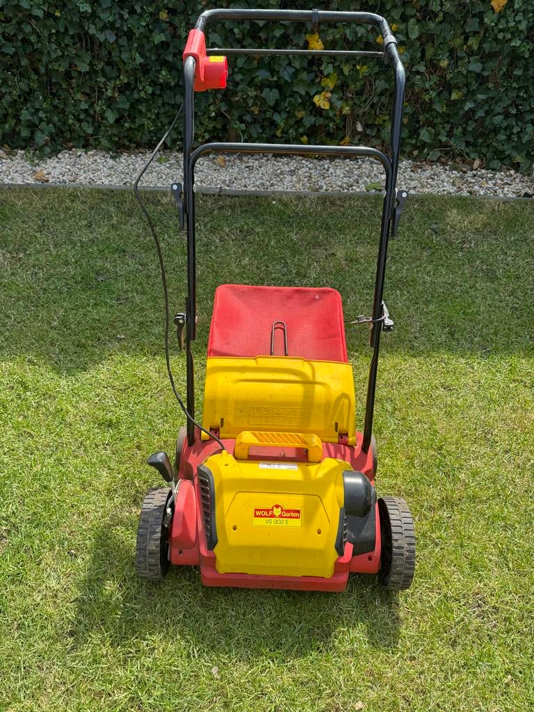 Wolf Garten VS 302 E elektrische verticuteermachine, Ophalen, Cirkelmaaier, Gebruikt, Elektrische grasmaaier