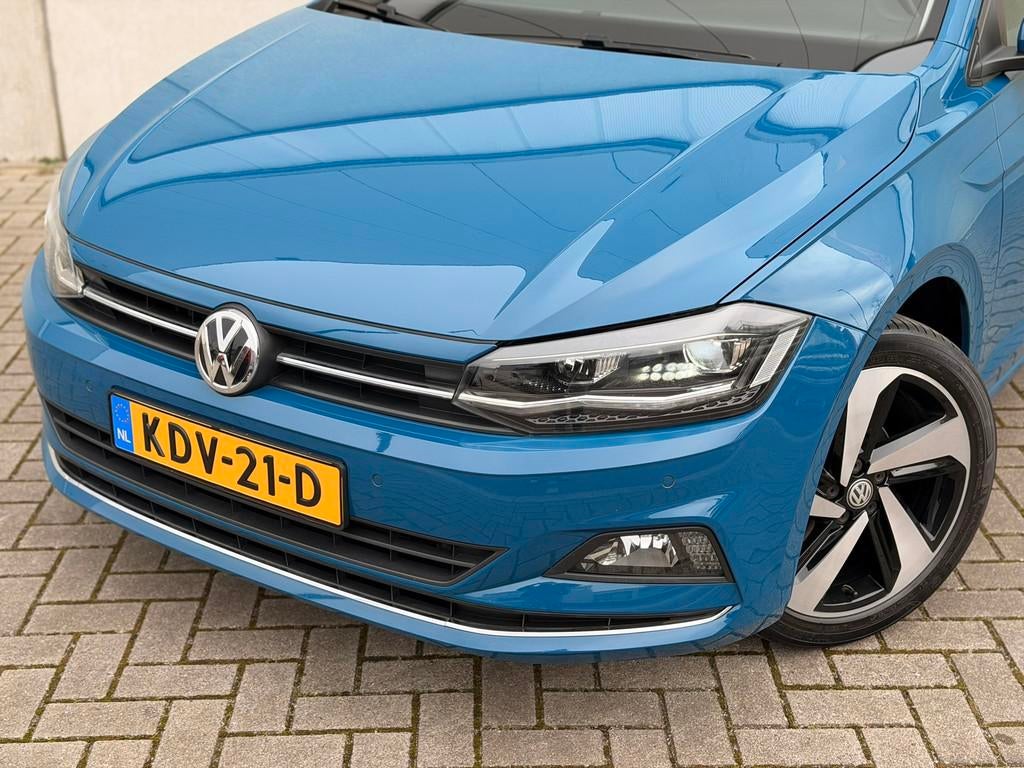Volkswagen Polo 1.0 TSI Virtual 17'' LED ACC Camera CarPlay, Voorwielaandrijving, Gebruikt, Blauw, Leder en Stof