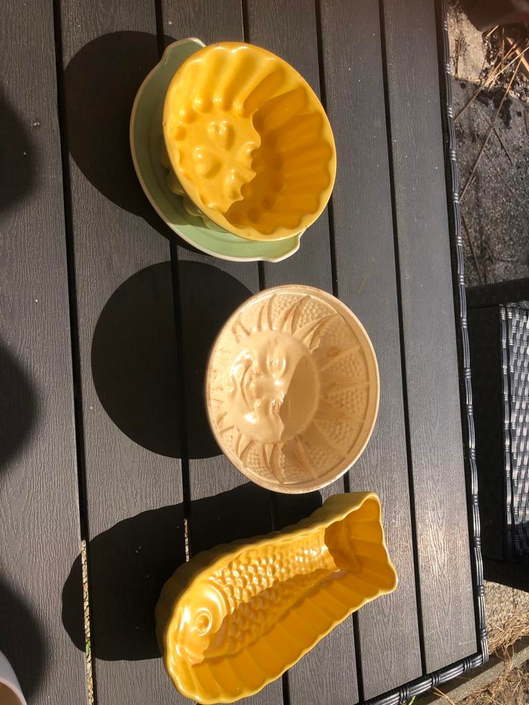 Drie antieke puddingvormen - onbeschadigd, Ophalen of Verzenden
