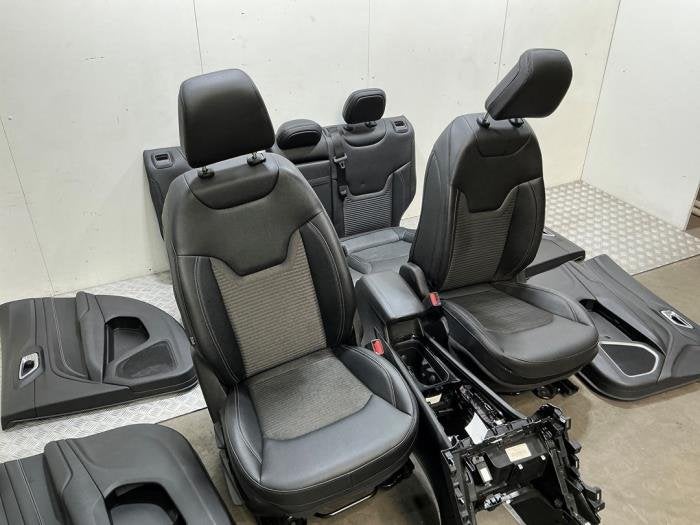Bekleding Set (compleet) van een Jeep Compass, Gebruikt, -, -, Ophalen of Verzenden