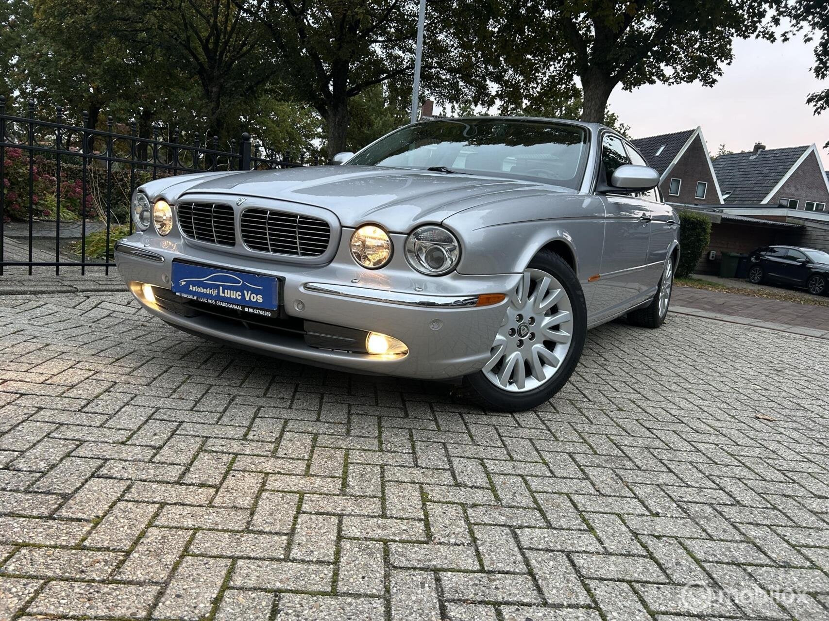Jaguar XJ 4.2 V8 Executive , schuifdak,Youngtimer, Auto's, Jaguar, Automaat, Automatische klimaatregeling, Achterwielaandrijving