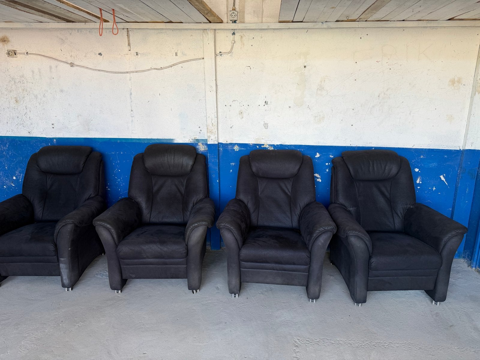 Set van 4 zwarte fauteuils - comfortabel en stijlvol, Huis en Inrichting, Fauteuils, Ophalen, Gebruikt, 75 tot 100 cm, Stof