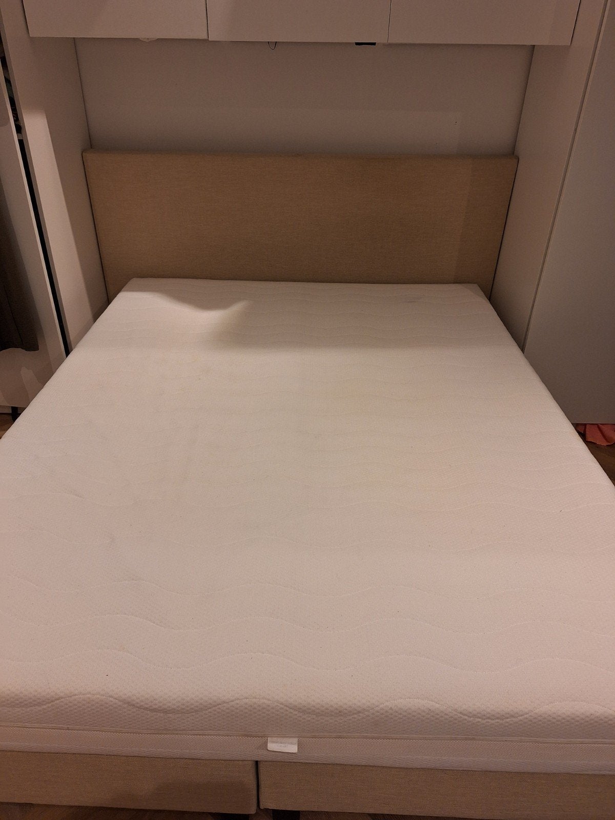 Tweepersoonsbed met matras 160x200 cm, Gebruikt, Beige, Tweepersoons, Ophalen of Verzenden