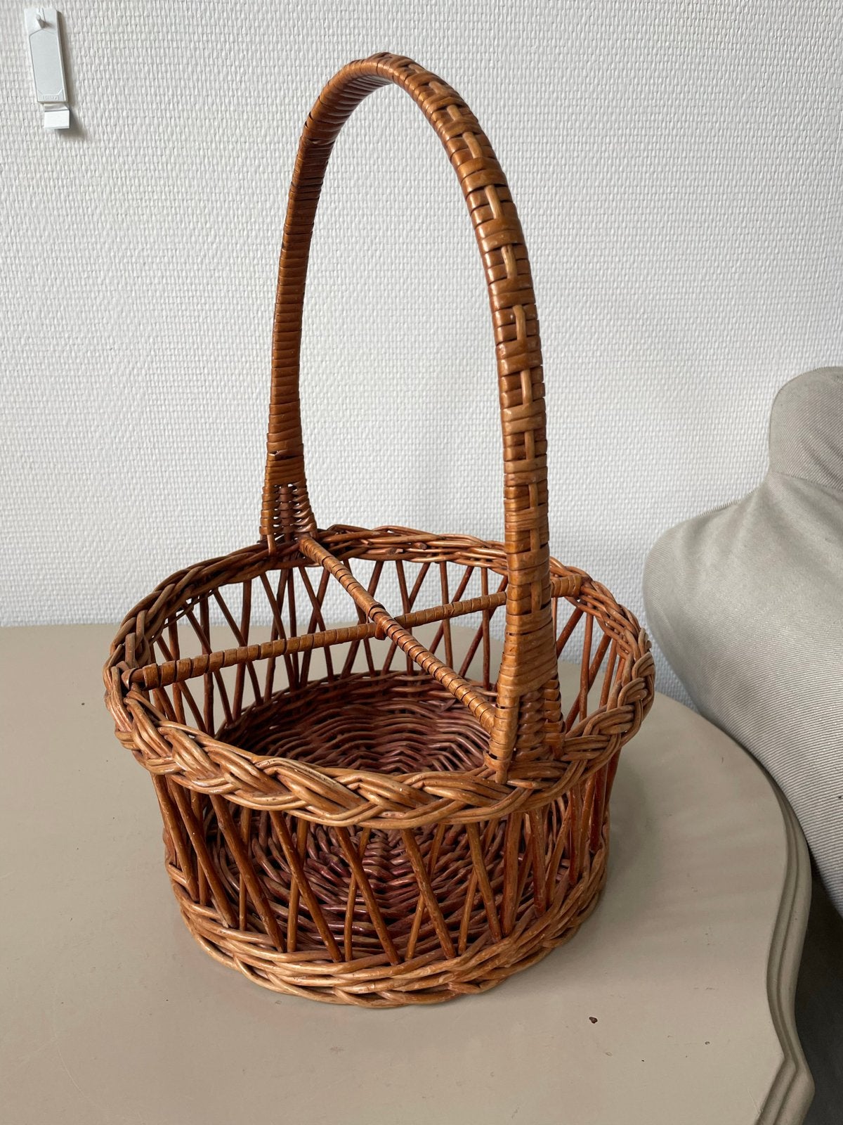Vintage rieten flessenmand - Perfect voor decoratie, Ophalen of Verzenden