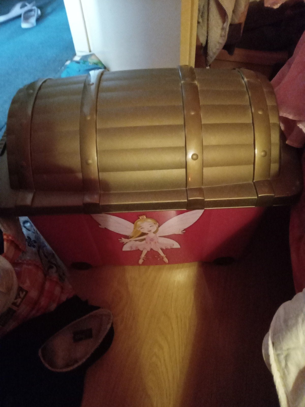 Verkleedkist met meisjes verkleedspulletjes, Ophalen, Gebruikt, 122 t/m 128, Meisje
