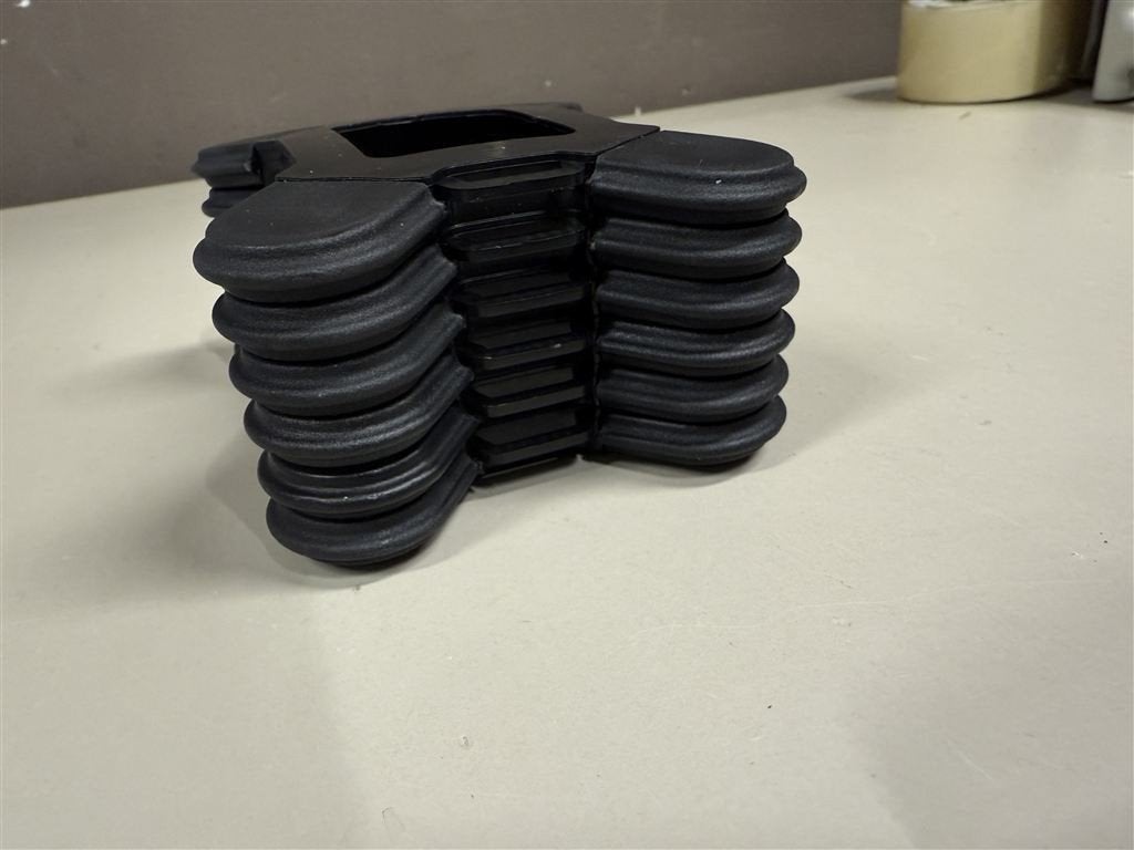 Foto 3 van Drie stuks camera mount - KlickFast Magnet Dock Garment Magn