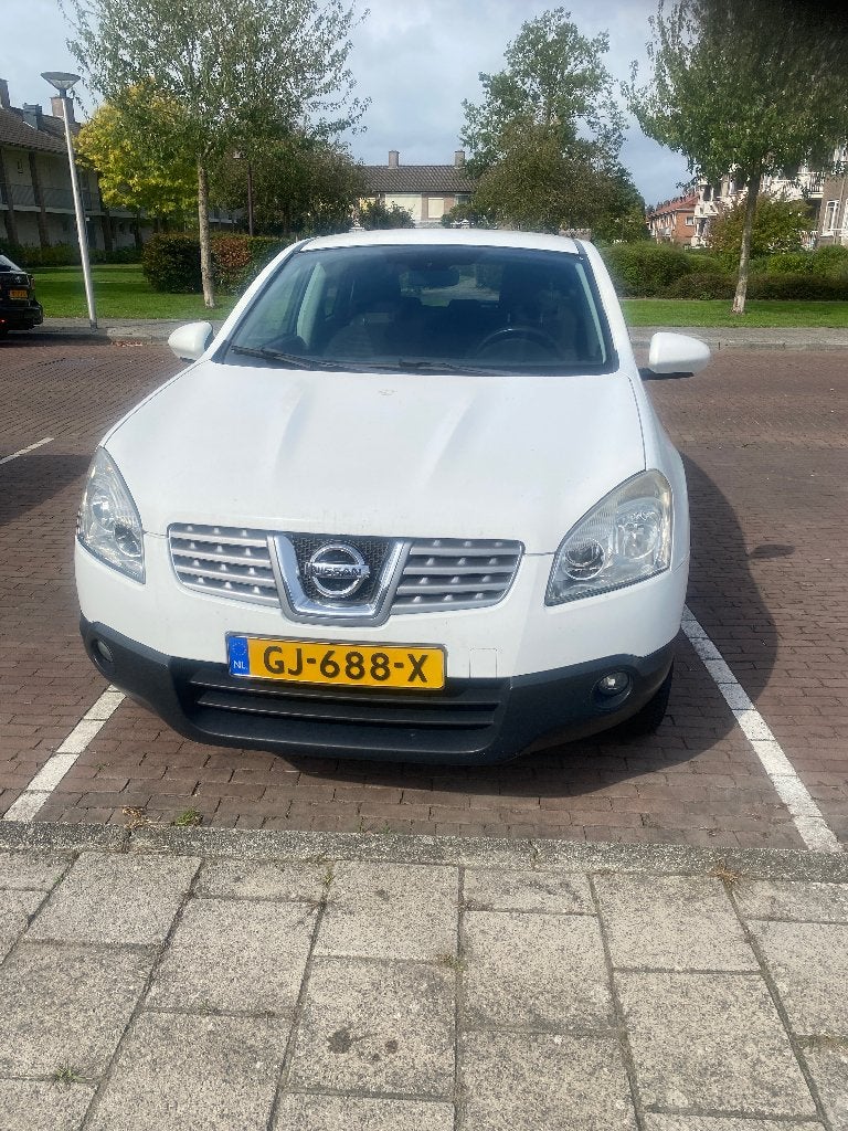 Nissan Qashqai 1.6 Visia *Apk tot: 11-01-2027* 2008, Auto's, Voorwielaandrijving, 1272 kg, Zwart, 4 cilinders