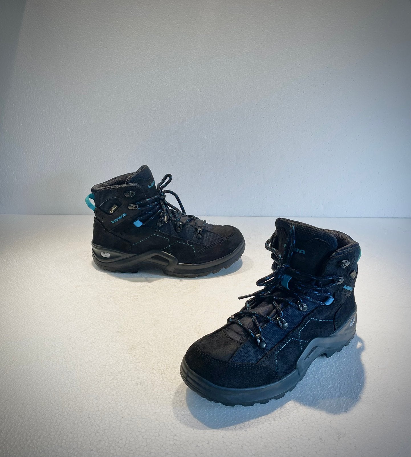 Lowa GTX Gore-Tex wandelschoenen bergschoenen 36 UK 3,5, Ophalen of Verzenden, Zo goed als nieuw, Schoenen