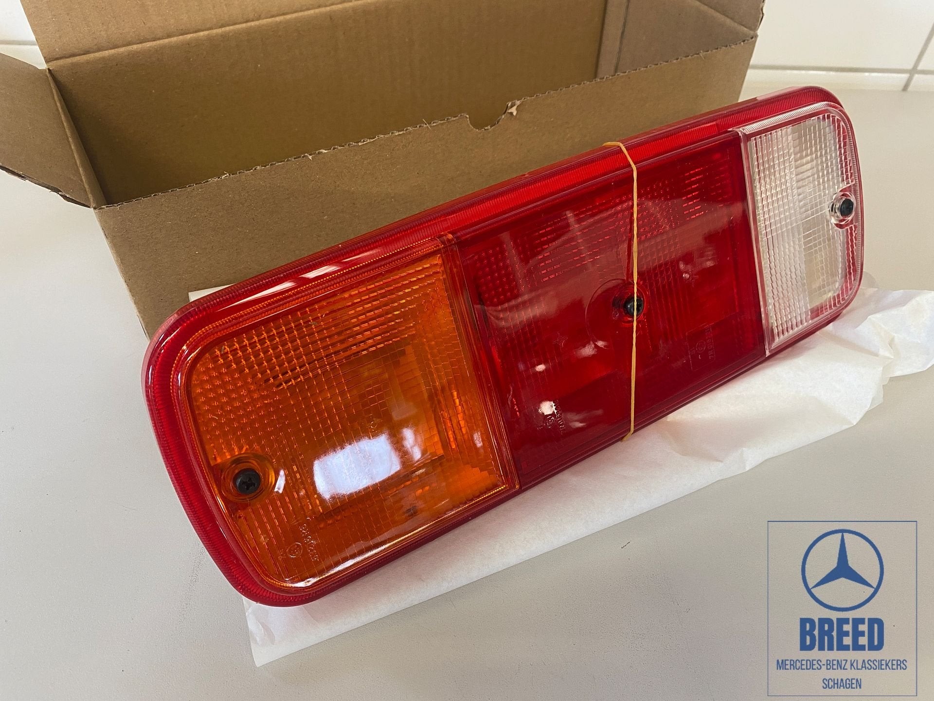 NOS achterlicht voor Mercedes-Benz W601 W602 W611 T1 TN, -, Nieuw, Ophalen of Verzenden, -
