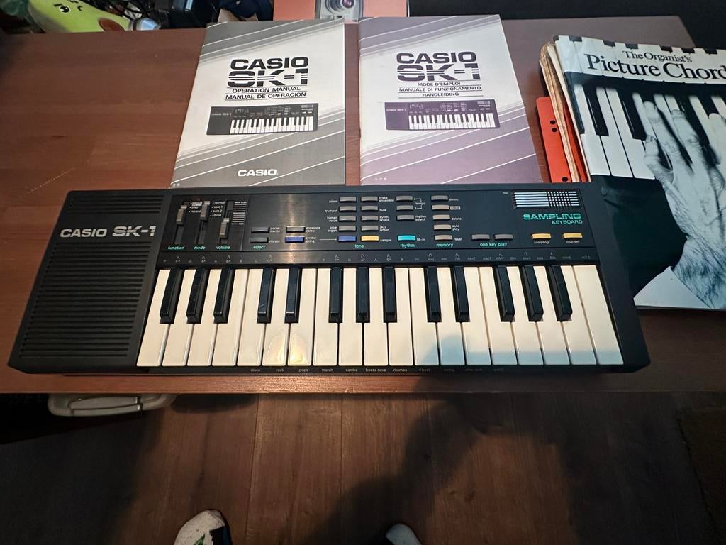 Casio SK-1 met manuals, Muziek en Instrumenten, Keyboards, Ophalen, Zo goed als nieuw, Overige aantallen, Casio