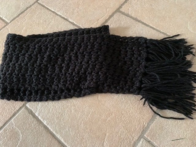 Sjaal zwart 174x20 cm, Ophalen of Verzenden, Gedragen, Maat 46/48 (XL) of groter, Sjaal