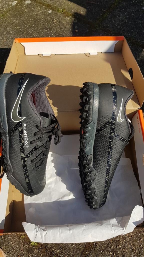 Nike Phantom GT2 voetbalschoenen maat 36,5, Sport en Fitness, Voetbal, Maat XS of kleiner, Ophalen of Verzenden, Nieuw, Schoenen