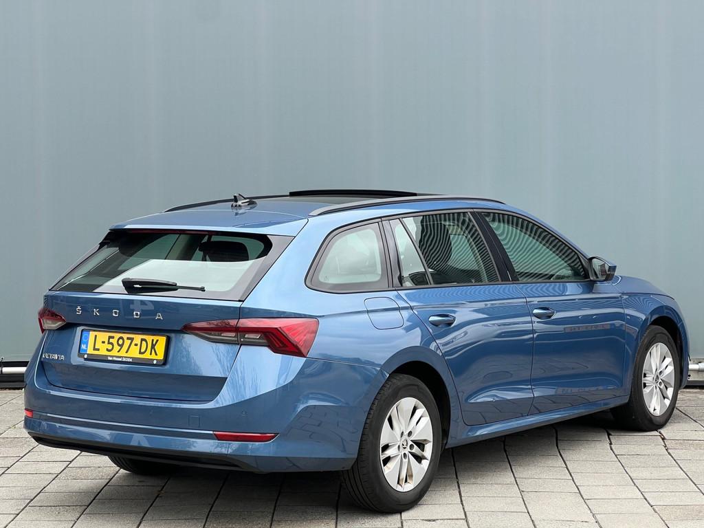 Skoda Octavia Combi BWJ 2021 | 1.0TSI 111PK Business Edition, Stof, Gebruikt, Blauw, Origineel Nederlands