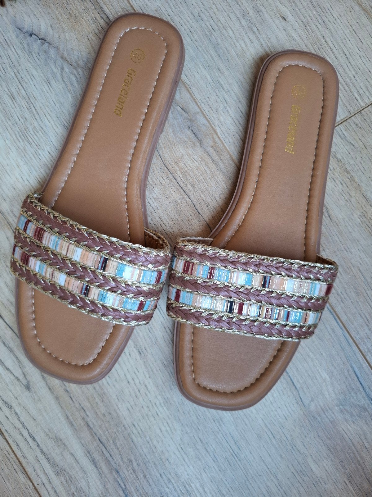 Nieuw! Kleurige slippers, Graceland, 40, Slippers, Bruin, Nieuw, Ophalen of Verzenden