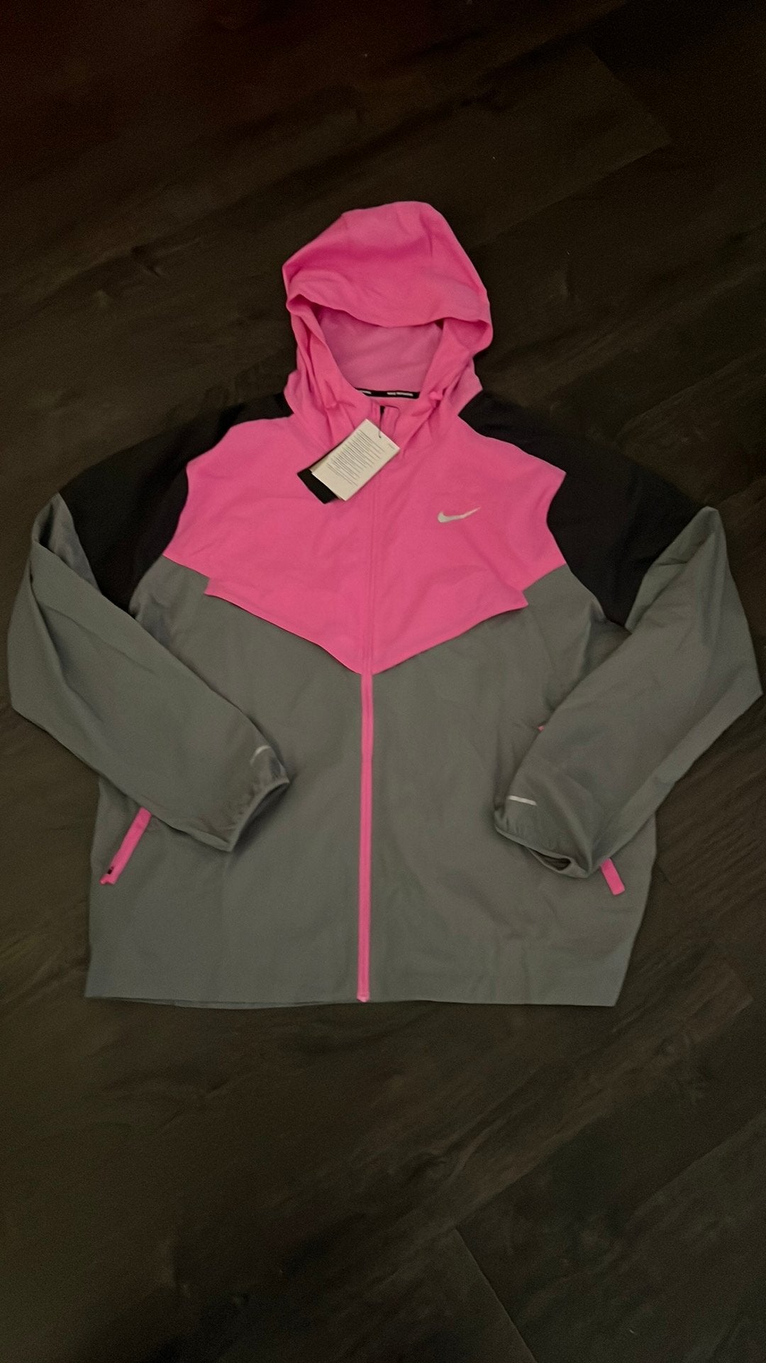 Nike Miler Windrunner Hardloopjack - Roze/Grijs Maat L, Maat 52/54 (L), Nieuw, Ophalen of Verzenden, Hardlopen of Fietsen