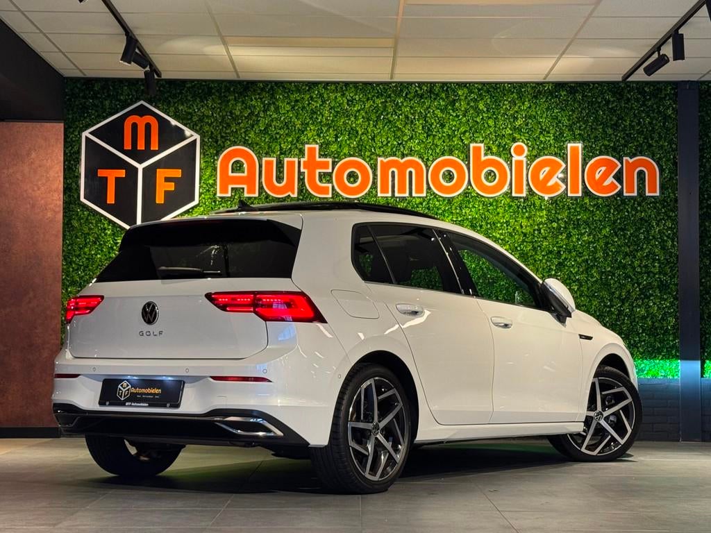 Volkswagen Golf 1.5 eTSI 150 PK |MEMORY|PANO|HUD|MASSAGE|PRO, 4 cilinders, Alcantara, Wit, Bedrijf