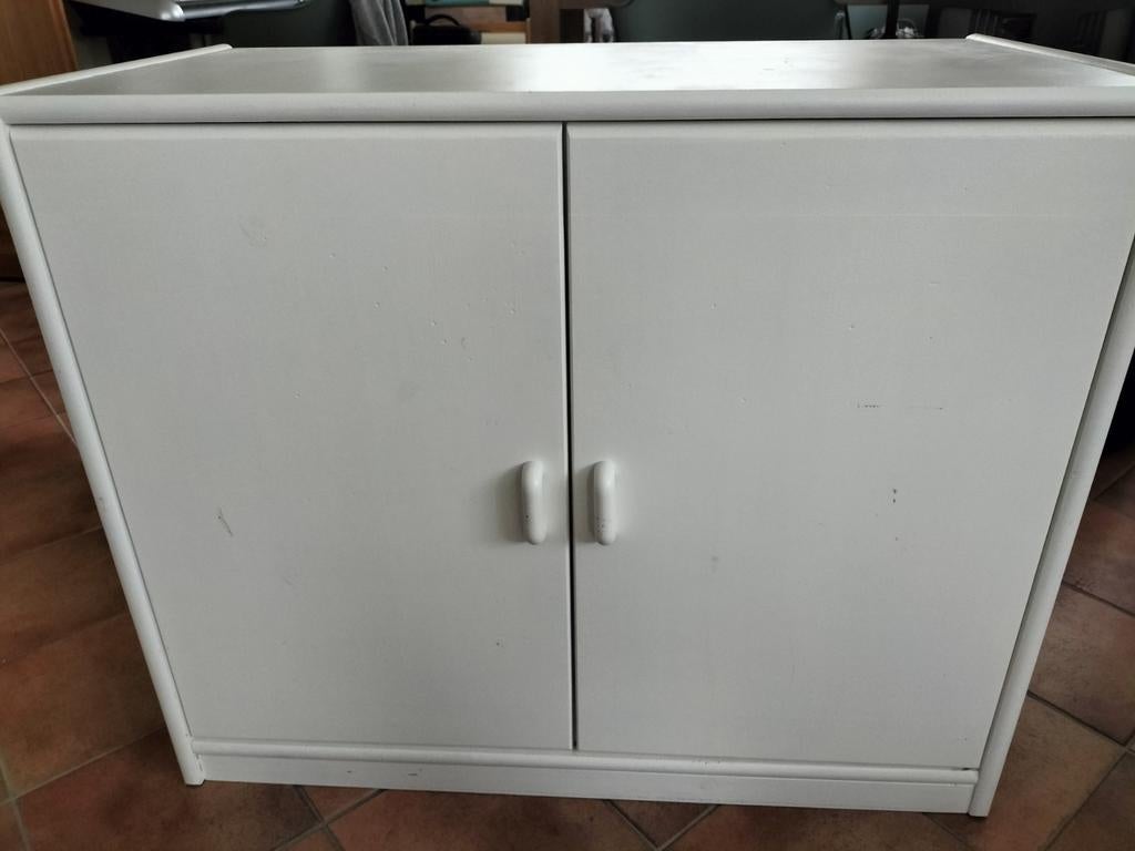 Grenen kastje, Ophalen, Gebruikt, Meerdere deuren, 50 tot 100 cm